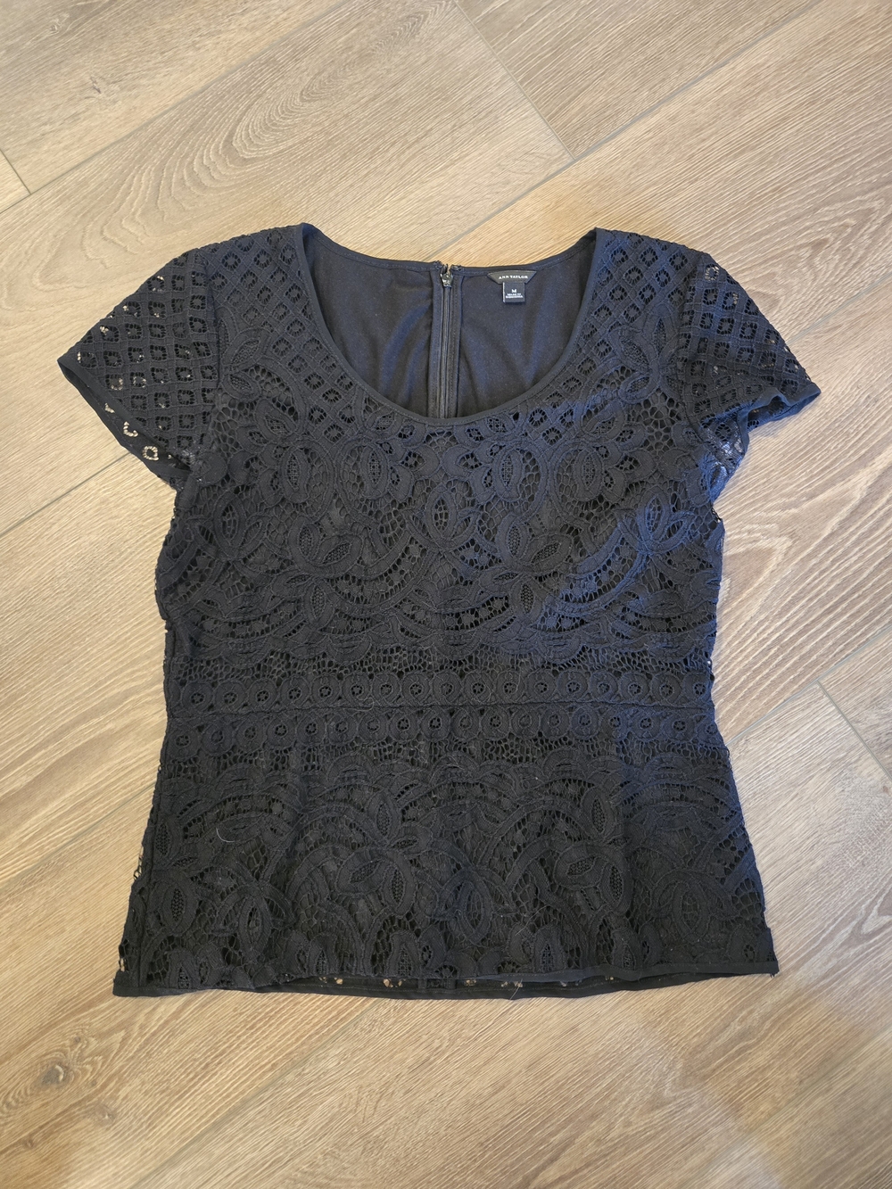 Ann Taylor Black Lace Short Sleeve Scoop Neck Top